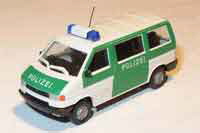 VW-T4-gruen-weiss-A-1_klein